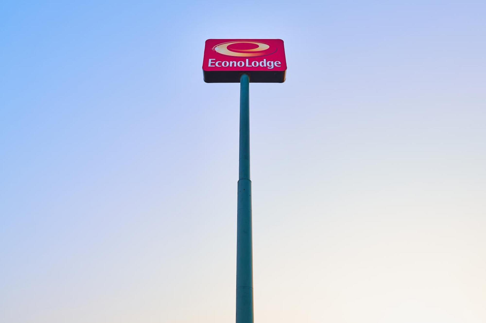 Econo Lodge Maquoketa Exterior photo