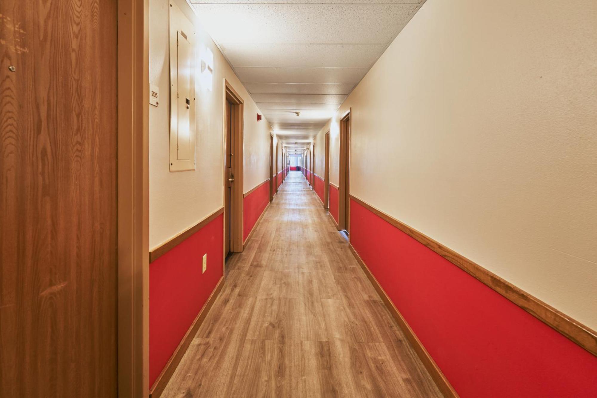 Econo Lodge Maquoketa Exterior photo